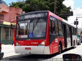 Express Transportes Urbanos Ltda 4 8304 na cidade de São Paulo, São Paulo, Brasil, por Eduardo de Oliveira. Número da foto: #4950354.