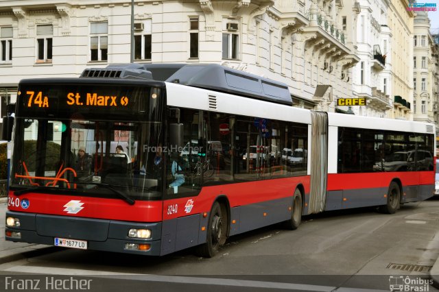 Wiener Linien 8240 na cidade de Vienna, Áustria, por Franz Hecher. ID da foto: 4969749.