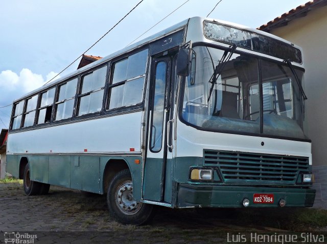 Ônibus Particulares 7084 na cidade de Elói Mendes, Minas Gerais, Brasil, por Luis Henrique Silva. ID da foto: 4975775.