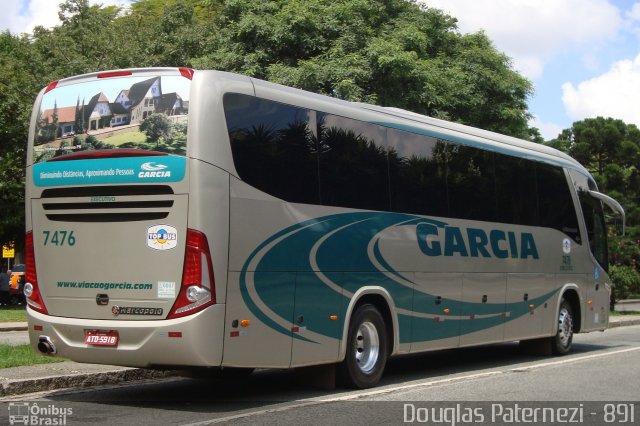 Viação Garcia 7476 na cidade de Curitiba, Paraná, Brasil, por Douglas Paternezi. ID da foto: 4974471.