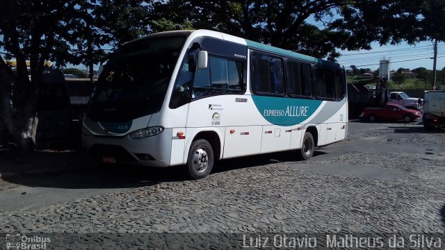 Expresso Allure 33 na cidade de Matozinhos, Minas Gerais, Brasil, por Luiz Otavio Matheus da Silva. Número da foto: #4979208.