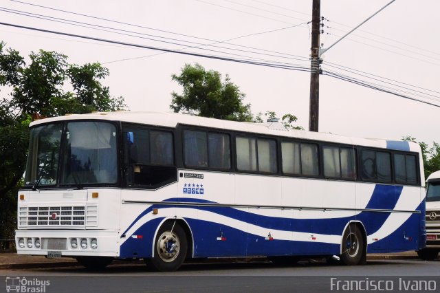 Ônibus Particulares BTS-3703 na cidade de Assis, São Paulo, Brasil, por Francisco Ivano. Número da foto: #4985257.