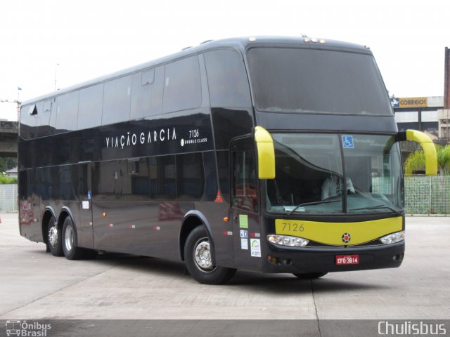 Viação Garcia 7126 na cidade de Curitiba, Paraná, Brasil, por Paulo Roberto Chulis. Número da foto: #4988191.