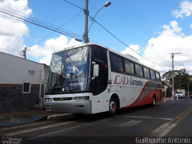 LD Turismo 0218 na cidade de Araxá, Minas Gerais, Brasil, por Guilherme Antonio. Número da foto: #4990063.