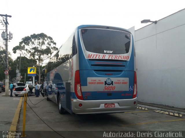 Mitur Turismo e Transportadora Turística 5020 na cidade de São Paulo, São Paulo, Brasil, por Jackson Sousa Leite. ID da foto: 4992083.