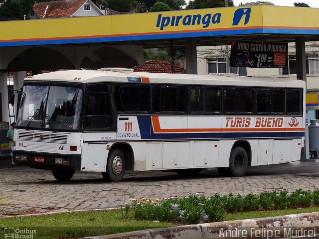 Turis Bueno 111 na cidade de Irati, Paraná, Brasil, por André Felipe Mudrei. ID da foto: 4992993.