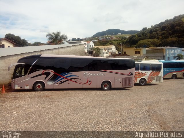 Singular Turismo 200 na cidade de Monte Sião, Minas Gerais, Brasil, por Agnaldo Penides. Número da foto: #4995269.