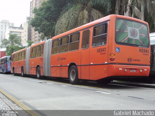 Viação Tamandaré KE841 na cidade de Curitiba, Paraná, Brasil, por Gabriel Machado. ID da foto: 4994743.