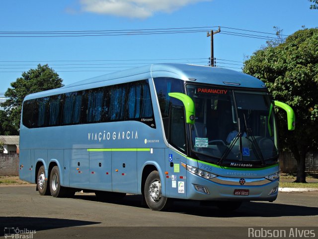 Viação Garcia 7926 na cidade de Paranavaí, Paraná, Brasil, por Robson Alves. ID da foto: 4999260.