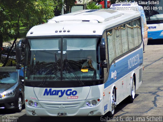 Mary Go 302 na cidade de Ciudad Autónoma de Buenos Aires, Argentina, por Gabriel Giacomin de Lima. Número da foto: #5001824.