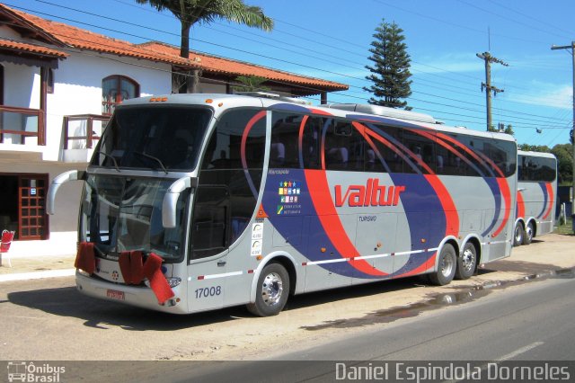 Valtur Turismo - Constantina Turismo Ltda(RS) 17008 na cidade de Torres, Rio Grande do Sul, Brasil, por Daniel Espindola Dorneles. ID da foto: 5009632.