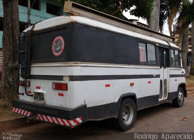 Ônibus Particulares 9668 na cidade de Conselheiro Lafaiete, Minas Gerais, Brasil, por Rodrigo  Aparecido. Número da foto: #5015514.
