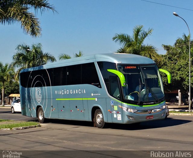 Viação Garcia 16254 na cidade de Paranavaí, Paraná, Brasil, por Robson Alves. Número da foto: #5015614.