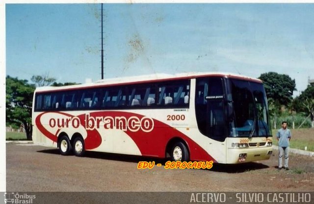 Viação Ouro Branco 2000 na cidade de Foz do Iguaçu, Paraná, Brasil, por EDUARDO - SOROCABUS. ID da foto: 5015723.