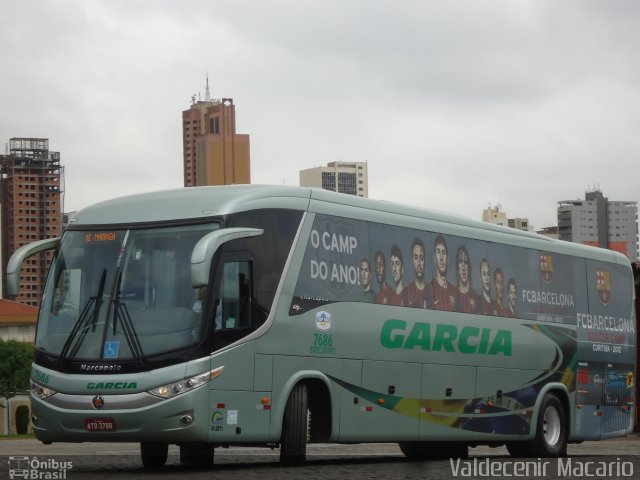 Viação Garcia 7686 na cidade de Londrina, Paraná, Brasil, por Valdecenir Macario. ID da foto: 5016545.