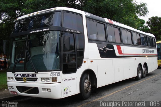 Auto Viação Catarinense 4815 na cidade de Curitiba, Paraná, Brasil, por Douglas Paternezi. ID da foto: 4958629.