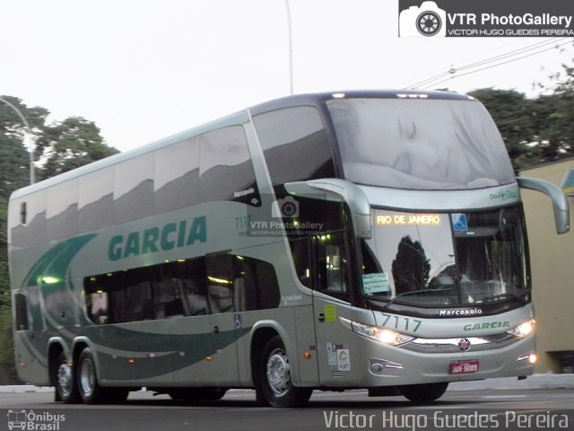 Viação Garcia 7117 na cidade de Maringá, Paraná, Brasil, por Victor Hugo Guedes Pereira. Número da foto: #4958740.