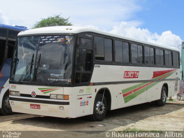 Alonço Tur 2311 na cidade de Caruaru, Pernambuco, Brasil, por Rodrigo Fonseca. Número da foto: #4963450.