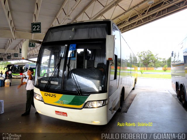 Empresa Gontijo de Transportes 12425 na cidade de Brasília, Distrito Federal, Brasil, por Paulo Roberto de Morais Amorim. ID da foto: 4966352.