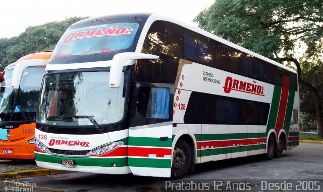 Expreso Internacional Ormeño 128 na cidade de São Paulo, São Paulo, Brasil, por Cristiano Soares da Silva. Número da foto: #5041320.