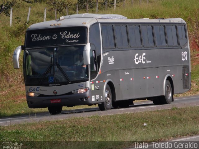 E&E Turismo - Edson & Ednei Turismo 237 na cidade de Três Corações, Minas Gerais, Brasil, por Italo  Toledo Geraldo. Número da foto: #5043696.