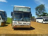 Ônibus Particulares 5208 na cidade de Santa Cruz dos Milagres, Piauí, Brasil, por Lucas Gabriel. Número da foto: #5041933.