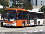 TRANSPPASS - Transporte de Passageiros 8 1020 na cidade de São Paulo, São Paulo, Brasil, por Alexandre Promenzio. Número da foto: #:id.