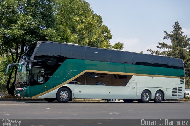 Flecha Roja México-Toluca-San Luis Mextepec-Querétaro 925 na cidade de Álvaro Obregón, Ciudad de México, México, por Omar Ramírez Thor2102. Número da foto: #5047731.