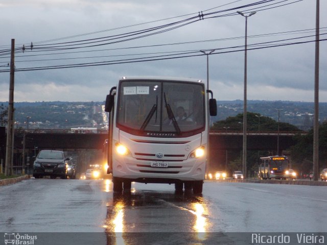 Governo Federal JHG-7962 na cidade de Brasília, Distrito Federal, Brasil, por Ricardo Vieira. ID da foto: 5053876.