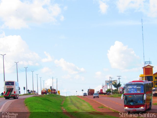 Expresso São Luiz 6960 na cidade de Rondonópolis, Mato Grosso, Brasil, por Stefano  Rodrigues dos Santos. Número da foto: #5056859.