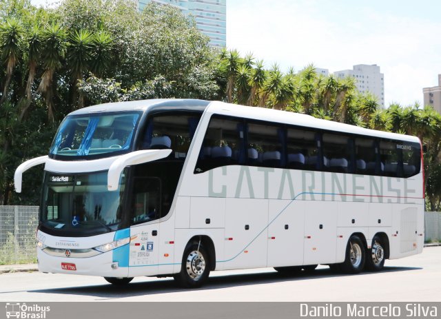 Auto Viação Catarinense 3200 na cidade de Curitiba, Paraná, Brasil, por Danilo Marcelo Silva. Número da foto: #5063038.