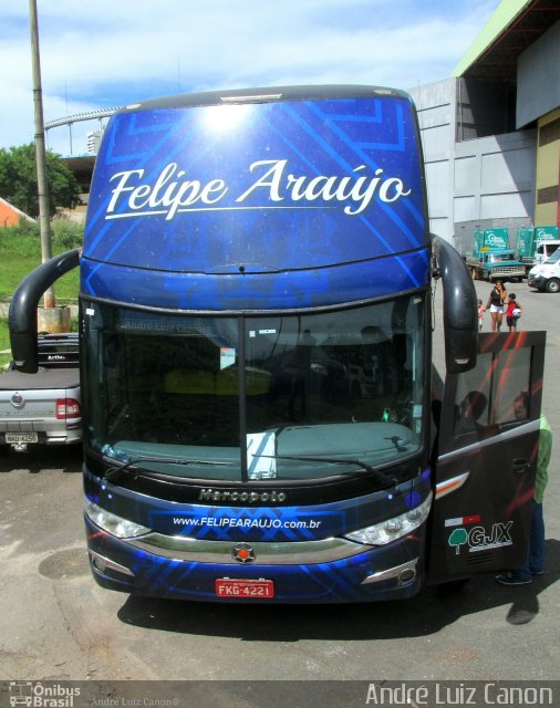 Felipe Araújo 4221 na cidade de Goiânia, Goiás, Brasil, por André Luiz Canon. Número da foto: #5023251.