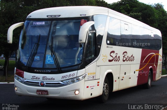 Viação São Bento Ribeirão Preto 11050 na cidade de Araxá, Minas Gerais, Brasil, por Lucas Borges . Número da foto: #5023490.