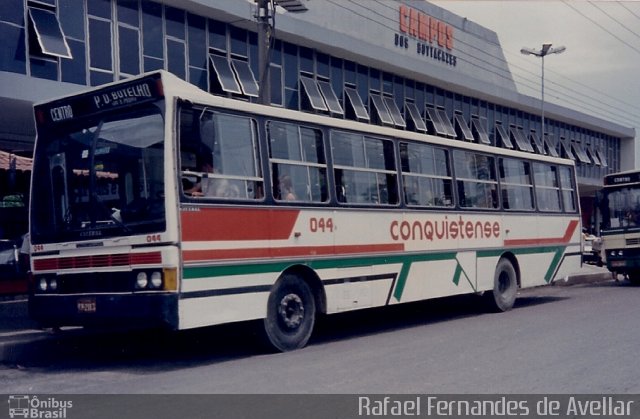 Viação Conquistense 044 na cidade de Campos dos Goytacazes, Rio de Janeiro, Brasil, por Rafael Fernandes de Avellar. Número da foto: #5067056.