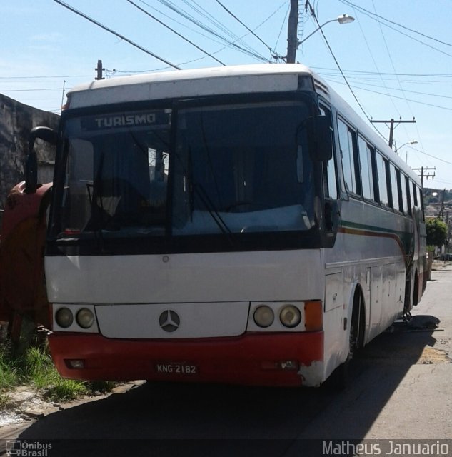 Ônibus Particulares 2182 na cidade de Anápolis, Goiás, Brasil, por Matheus Januario. Número da foto: #5067295.