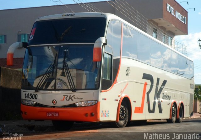 R.K. Turismo 14500 na cidade de Trindade, Goiás, Brasil, por Matheus Januario. Número da foto: #5067297.