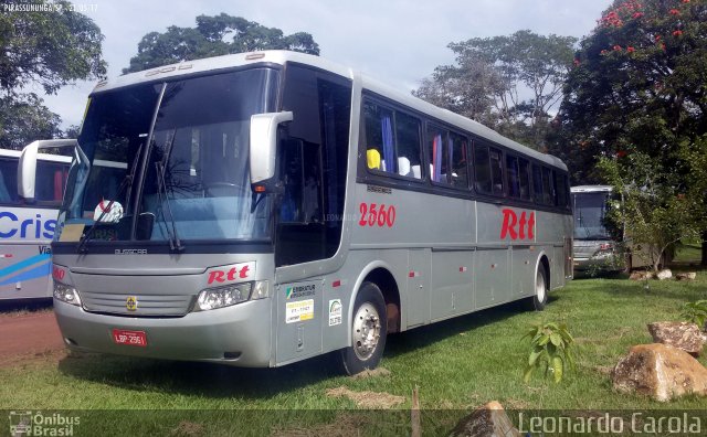 RTT - Ramazini Transportadora Turística 2560 na cidade de Pirassununga, São Paulo, Brasil, por Leonardo Carola. ID da foto: 5070927.