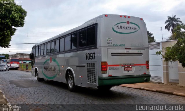 Sonymar Transportes 1097 na cidade de Tambaú, São Paulo, Brasil, por Leonardo Carola. ID da foto: 5070923.