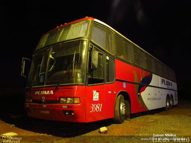 Pluma Conforto e Turismo 3981 na cidade de Taquarivaí, São Paulo, Brasil, por Lucas Vieira. ID da foto: 5075467.