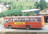 Escolares HOM1325 na cidade de Itamarandiba, Minas Gerais, Brasil, por Breno Martins. Número da foto: #5074407.