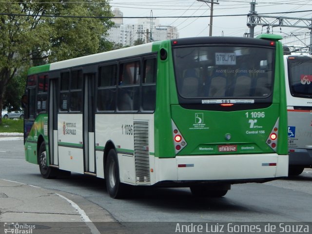 Viação Santa Brígida 1 1096 na cidade de São Paulo, São Paulo, Brasil, por André Luiz Gomes de Souza. ID da foto: 5078285.