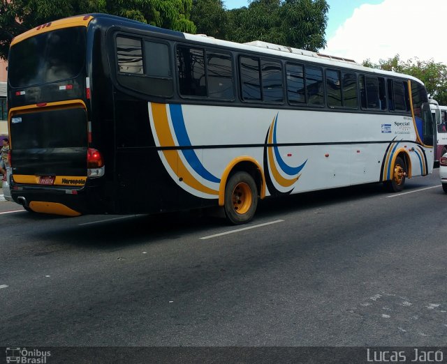 Ônibus Particulares LVY0274 na cidade de Belém, Pará, Brasil, por Lucas Jacó. Número da foto: #5078992.