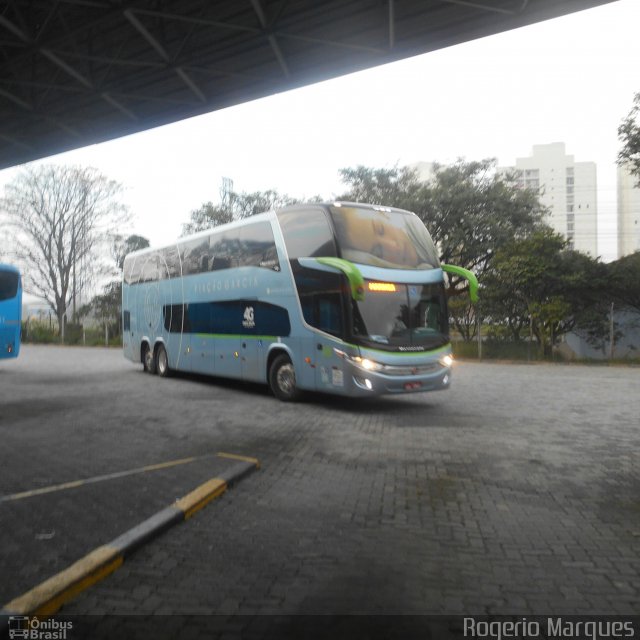 Viação Garcia 7207 na cidade de São José dos Campos, São Paulo, Brasil, por Rogerio Marques. ID da foto: 5080706.