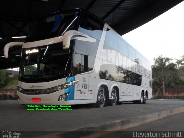 Auto Viação Catarinense 3525 na cidade de Santa Maria, Rio Grande do Sul, Brasil, por Cleverton Schmitt. Número da foto: #5080782.