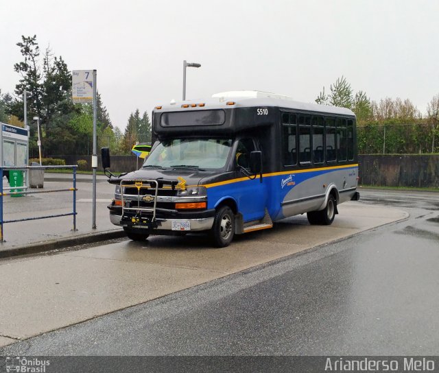 Private Buses - Buses without visible identification S510 na cidade de , por Arianderso Melo. ID da foto: 5083128.