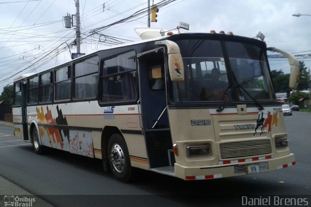 Ônibus Particulares AB 976 na cidade de , por Daniel Brenes. Número da foto: #5087894.