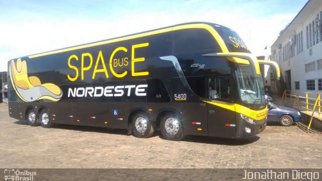 Expresso Nordeste 5400 na cidade de Campo Mourão, Paraná, Brasil, por EDUARDO - SOROCABUS. Número da foto: #5025020.