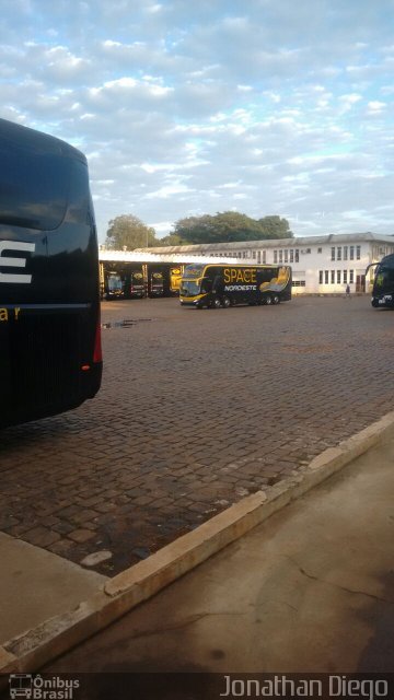 Expresso Nordeste 5400 na cidade de Campo Mourão, Paraná, Brasil, por EDUARDO - SOROCABUS. Número da foto: #5024846.
