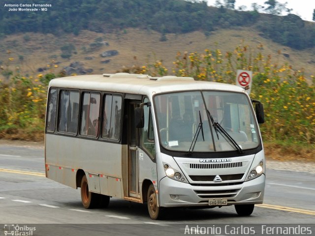 Ônibus Particulares 9942 na cidade de João Monlevade, Minas Gerais, Brasil, por Antonio Carlos Fernandes. Número da foto: #5088960.