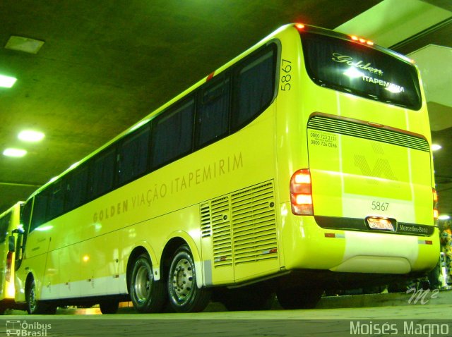 Viação Itapemirim 5867 na cidade de Belo Horizonte, Minas Gerais, Brasil, por Moisés Magno. ID da foto: 5090509.